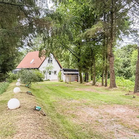 Feriehus 2 Bedroom Gorgeous In V